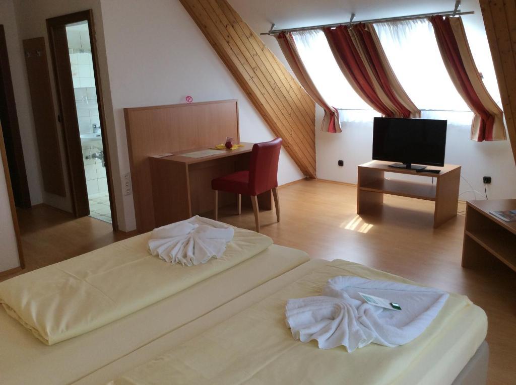 Stadthotel Schwerterbraeu Judenburg Cameră foto